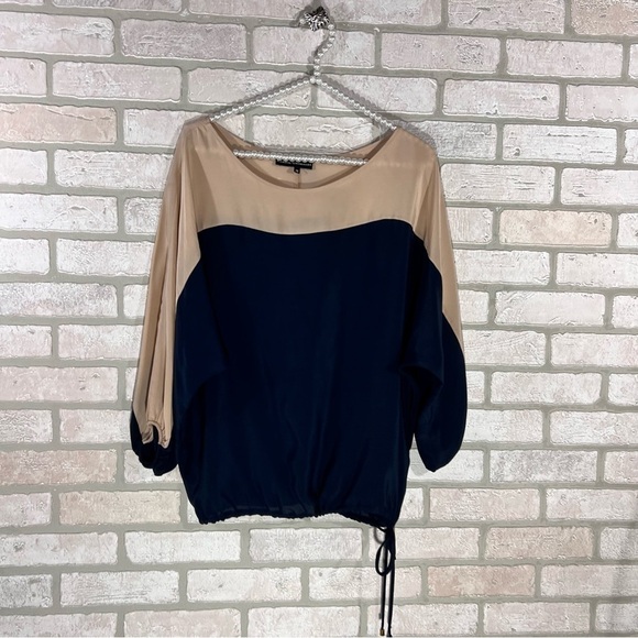 Karina Grimaldi Silk Colorblock Cream and Navy Blouse Size XS - Picture 2 of 10